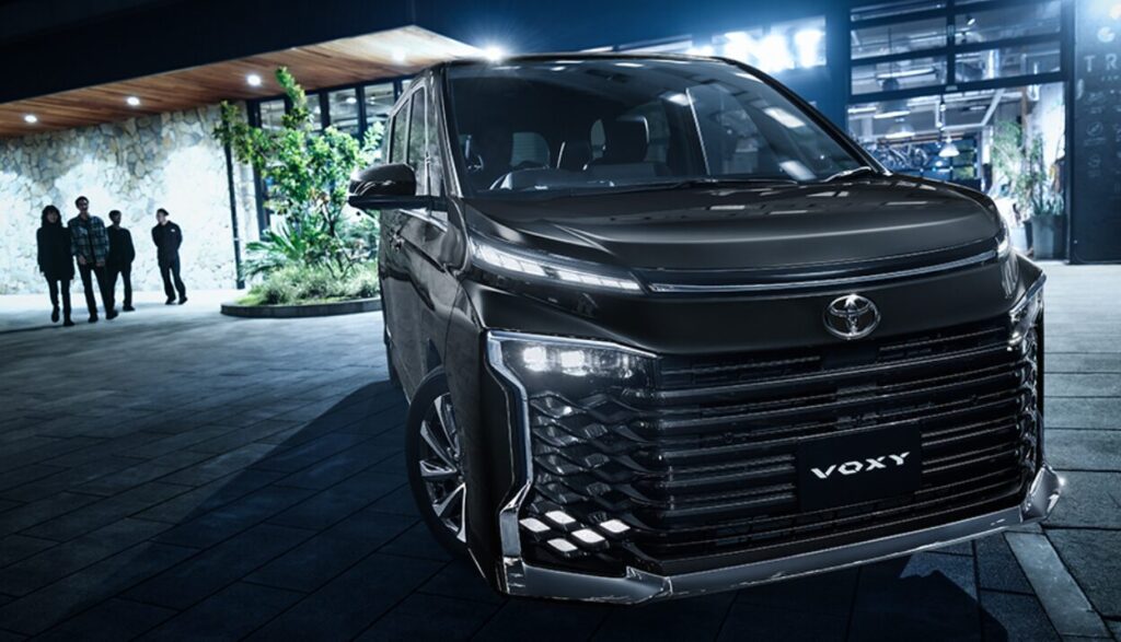 ヴォクシー マイナーチェンジ