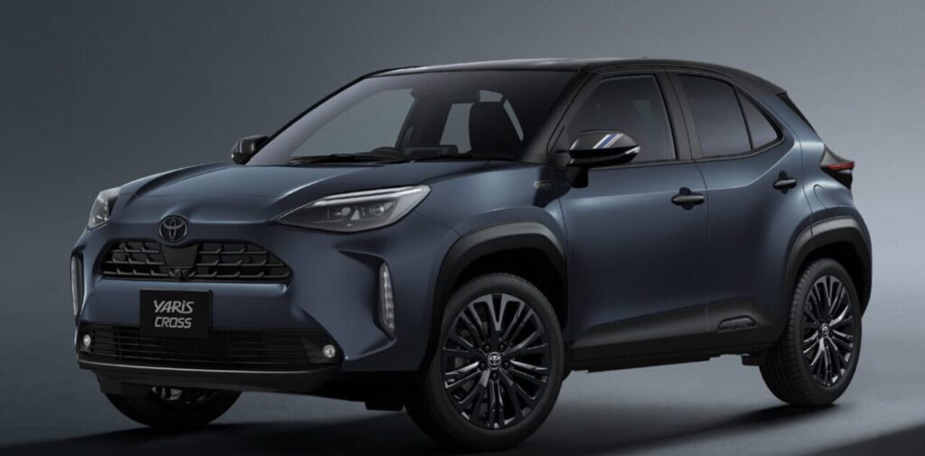 ヤリスクロス ウルバーノ 納期