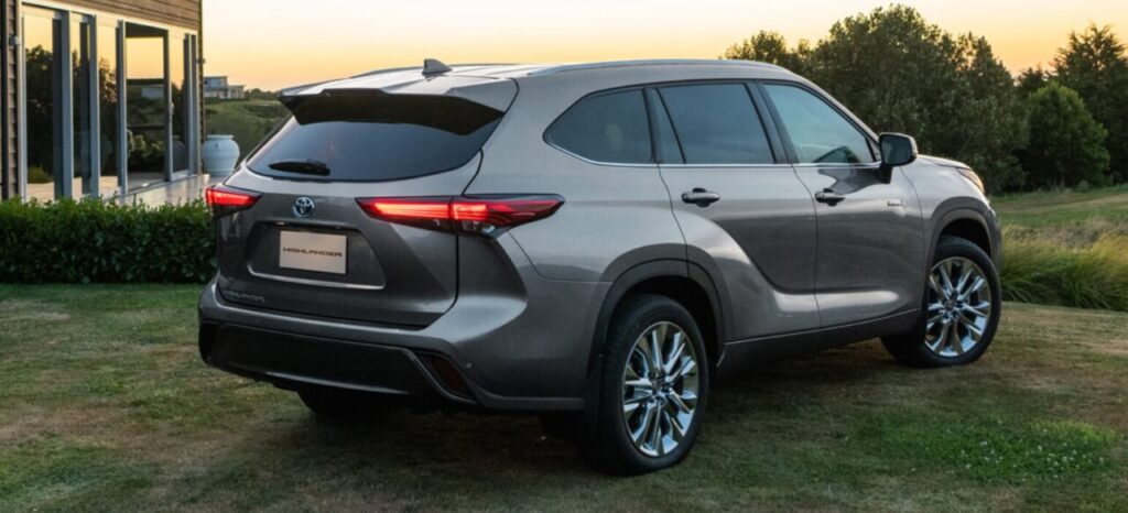 トヨタハイランダー リア