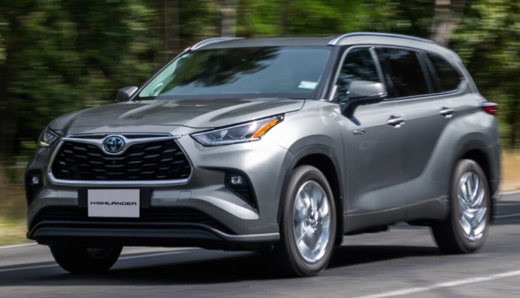 トヨタハイランダー 正面